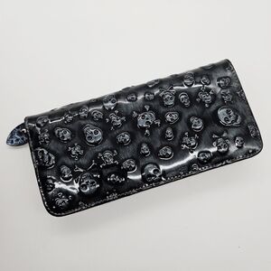 FLYWING | skull embossed zip wallet